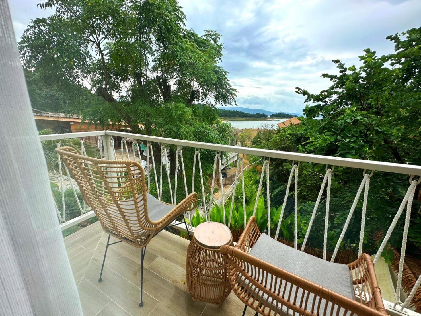 Le La Lake Resort And Spa Kaeng Krachan Quarto foto